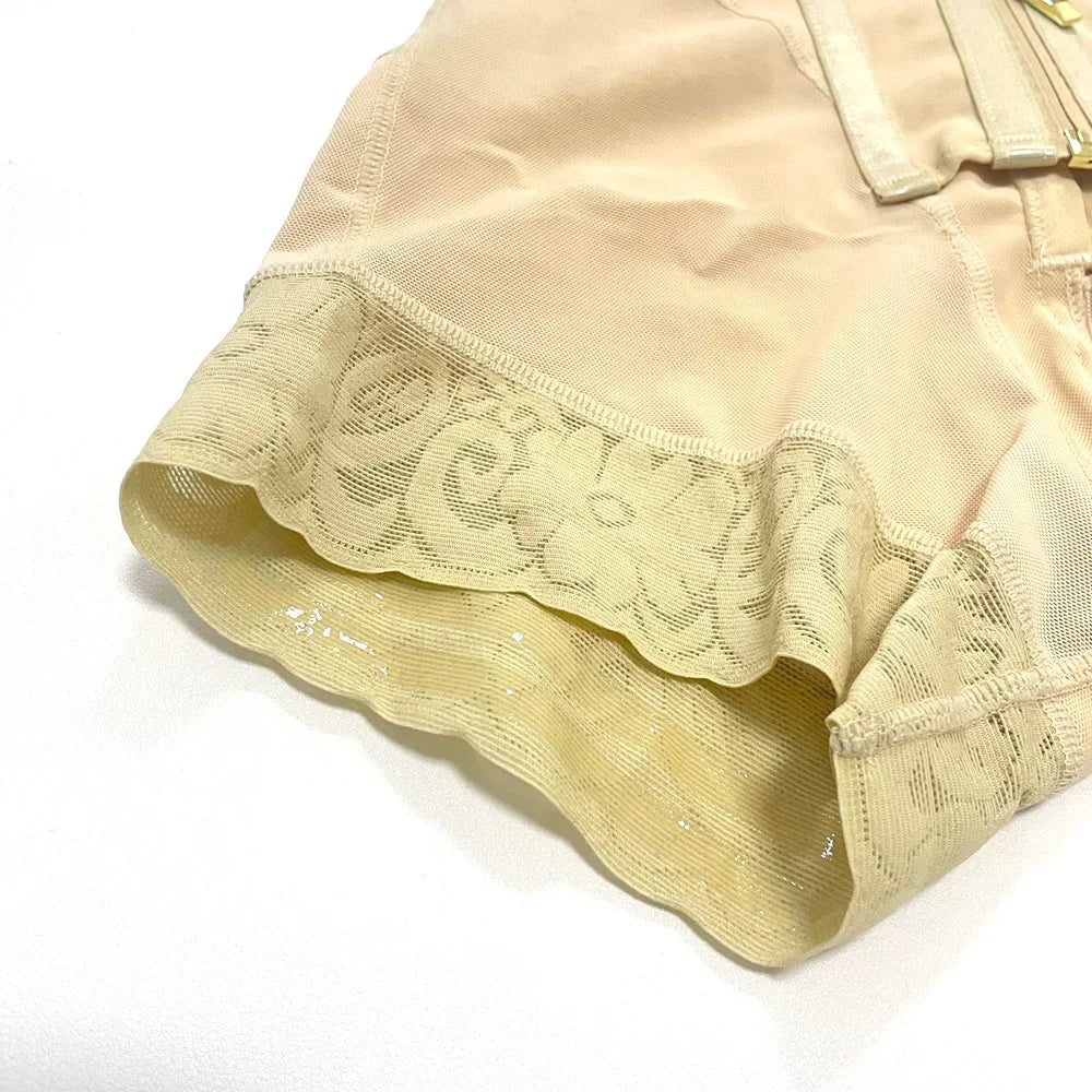 Faja-shorts moldeadores de cuerpo de talle alto